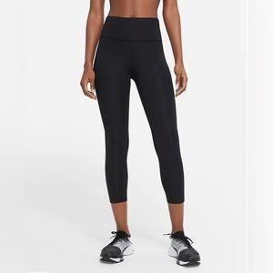 Nike - epic fast crop leggings NWT- XS